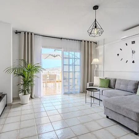 アパート Buenavista Panoramic アデヘ